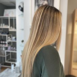 Carbon Salon - The after of her hair