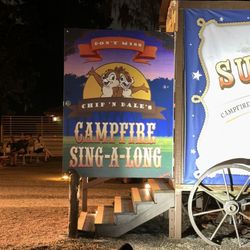Fort  Wilderness Campgrounds - Campfire singalong
