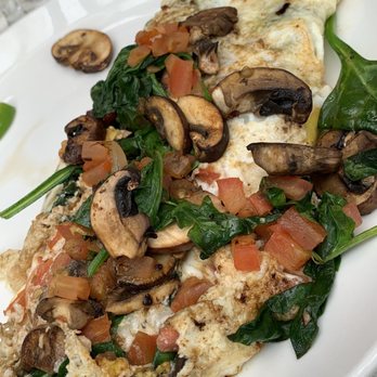 Toast Kitchen & Bar - Veggie Omelette - Breakfast & Brunch Near Me - Brea, California