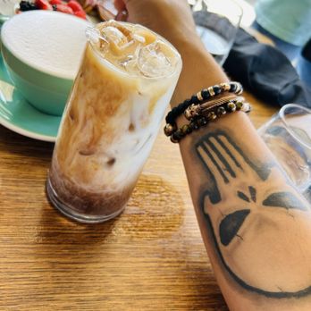 Mood - Vanilla late - Breakfast & Brunch Near Me - Los Angeles, California