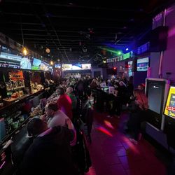 1683 Sports Bar & Grille