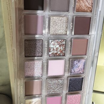 SEPHORA - Huda Beauty Pallete - Cosmetics & Beauty Supply Near Me - Chicago, Illinois