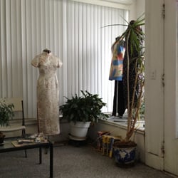 Tracy's Sewing Service - Waiting area