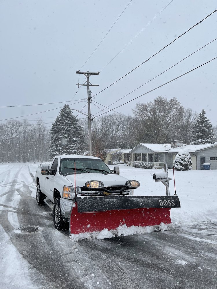 Cardoza Lawn Care - tree service in Grand Rapids, MI