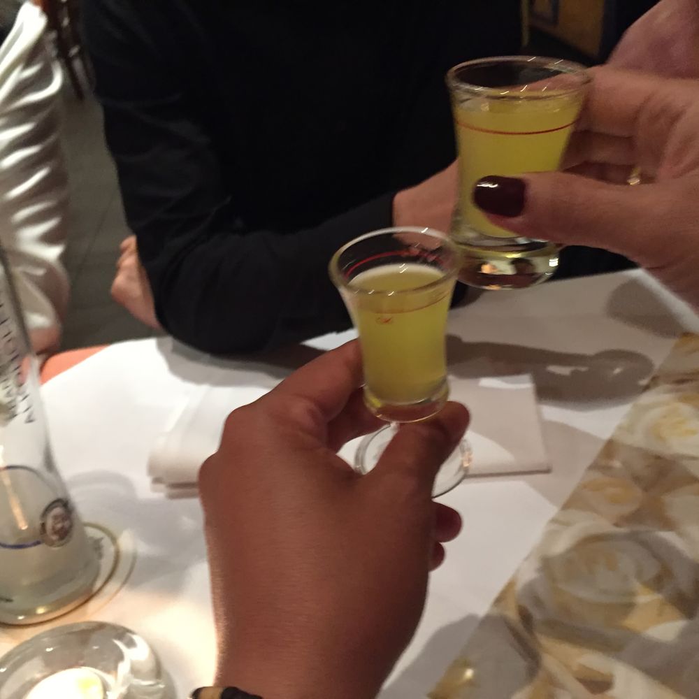 Vesuvio - SCHNAPPS - Italian Near Me - Bochum, NW