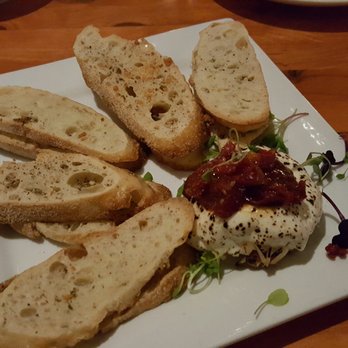 Lola's Lounge - Spanish Near Me - Sacramento, California