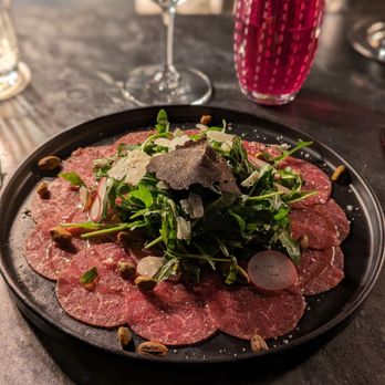 Sala de Corte - Beef carpaccio with truffle shaved at my table - Steakhouses Near Me - Lisbon, 11