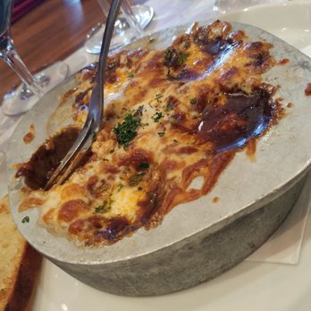 L'Aurochs - Steakhouses Near Me - Brossard, Quebec