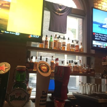 The Loose Moose - The bar at Loose Moose - Sports Bars Near Me - Toronto, Ontario