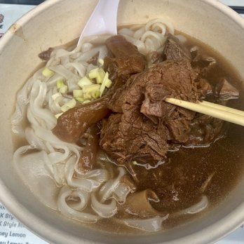 Maxi’s Noodle - Beef stew/brisket - Cantonese Near Me - Flushing, New York Maxi’s Noodle - Beef stew/brisket - Cantonese Near Me - Flushing, New York