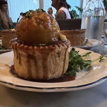 Pleasant House Pub - Meat and carrot meat pie with mashies - British Near Me - Chicago, Illinois Pleasant House Pub - Meat and carrot meat pie with mashies - British Near Me - Chicago, Illinois