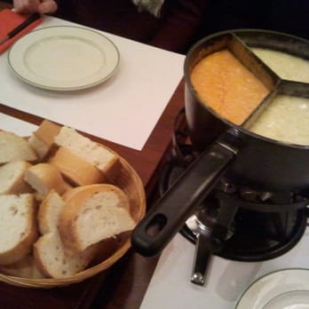 Café du Nord - Trio Fondue - Fondue Near Me - Rolle, VD