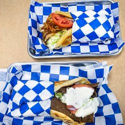 Yianni's Gyros - Gyros