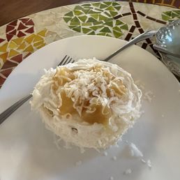 Piña colada cake
