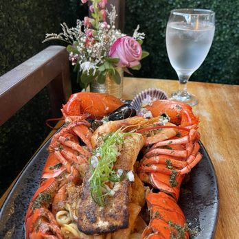 Limón - Seafood plater. Tasty! - Peruvian Near Me - Walnut Creek, California Limón - Seafood plater. Tasty! - Peruvian Near Me - Walnut Creek, California