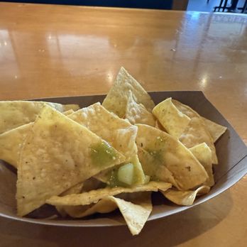Poquito Mas - Side Of Chips - Mexican Near Me - Los Angeles, California