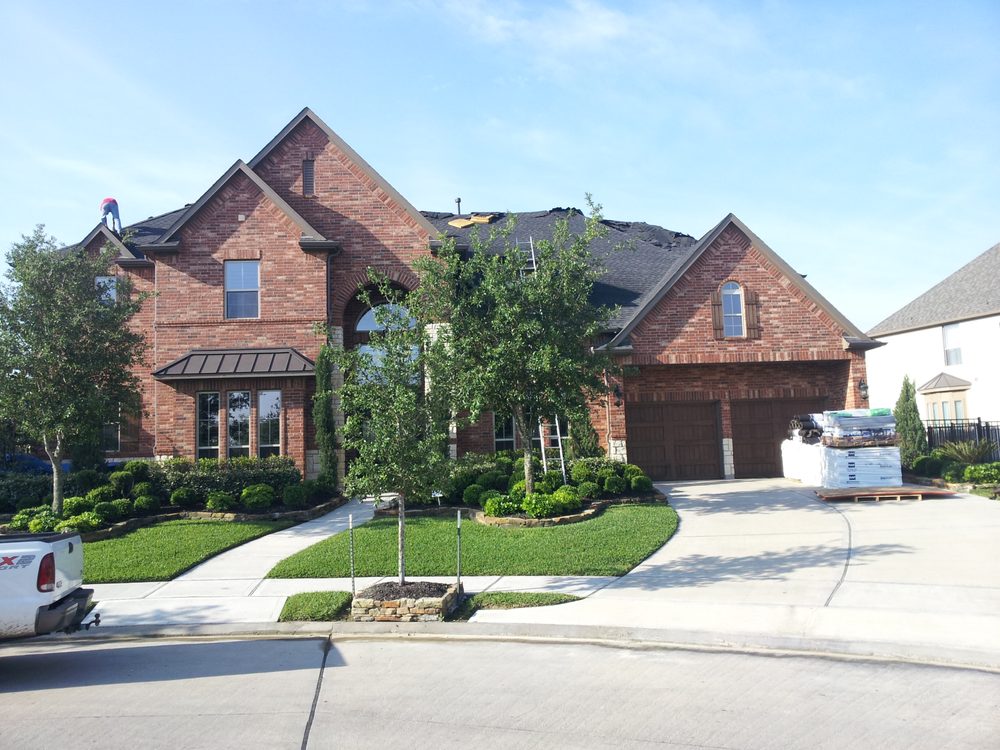 Slide of EZ Roof and Construction