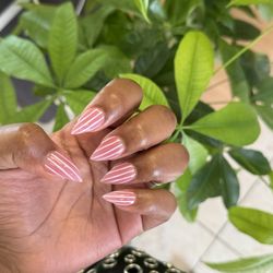 Maxx Nail & Spa