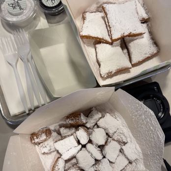 Beignet Box - beignets - Coffee & Tea Near Me - Canoga Park, California