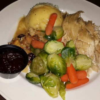 Hemingway's Restaurant - Bars Near Me - Toronto, Ontario Hemingway's Restaurant - Bars Near Me - Toronto, Ontario