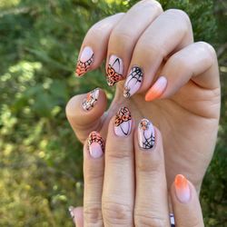 Rain Salon and Day Spa - Gel manicure by Chenda