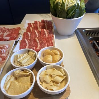 Shancheng Lameizi Hot Pot - Wagyu, combination of bean curd, ting ho and spinach - Hot Pot Near Me - Milpitas, California Shancheng Lameizi Hot Pot - Wagyu, combination of bean curd, ting ho and spinach - Hot Pot Near Me - Milpitas, California