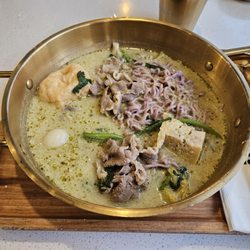 Big Way Hot Pot - Green curry soup $12.87