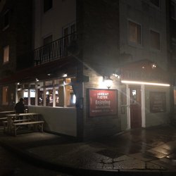The Chequers - Outside