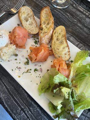 Le Petit Bistro by null