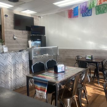 Tacos El Costeno 2 - Mexican Near Me - Sarasota, Florida