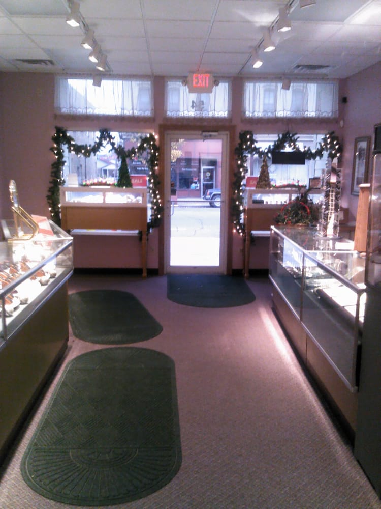 WEILAND JEWELERS Updated October 2024 54 W Main St, Logan, Ohio Jewelry Phone Number Yelp