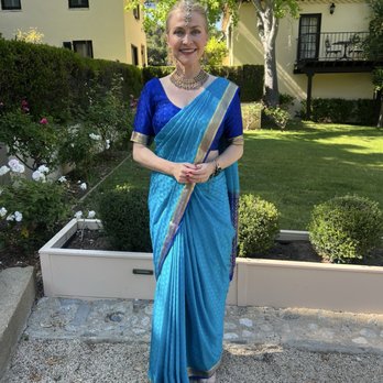 Perfect Saree Draping By Chhavi - My sari that Chhavi pre-pinned for me. I received so many compliments! - Traditional Clothing Near Me