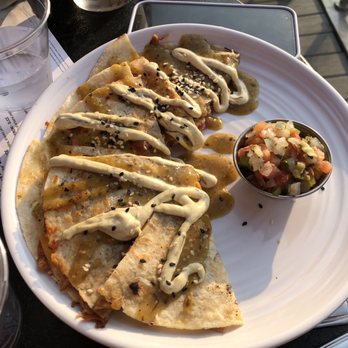 High Rooftop Lounge - Carnitas quesadillas - Lounges Near Me - Venice, California
