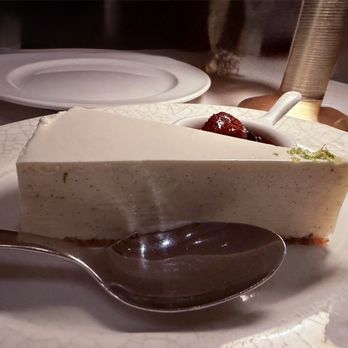 LPM Restaurant & Bar - Vanilla cheesecake - French Near Me - Miami, Florida LPM Restaurant & Bar - Vanilla cheesecake - French Near Me - Miami, Florida