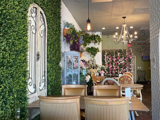 Baby Birds Cafe by null