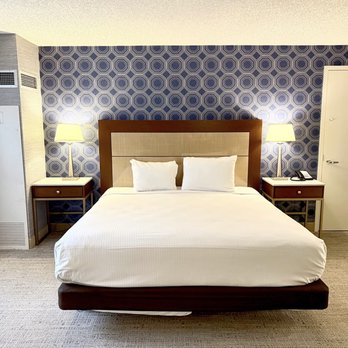 Tropicana Atlantic City - A Caesars Rewards Destination - South Tower King Bed Room - Hotels Near Me - Atlantic City, New Jersey Tropicana Atlantic City - A Caesars Rewards Destination - South Tower King Bed Room - Hotels Near Me - Atlantic City, New Jersey