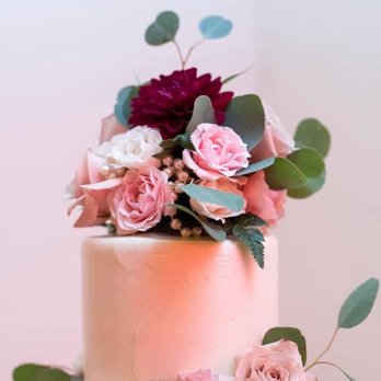 Driftwood Florist - Cake Topper - Floral Designers Near Me Driftwood Florist - Cake Topper - Floral Designers Near Me