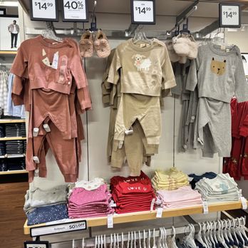 Gap Factory - Women's Clothing Near Me - Norfolk, Virginia Gap Factory - Women's Clothing Near Me - Norfolk, Virginia