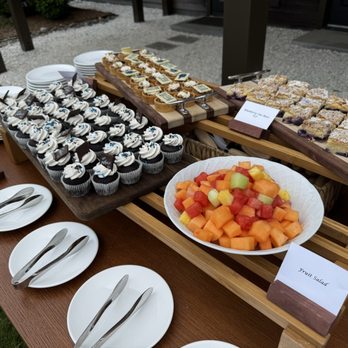 Weekapaug Inn - Dessert table - Hotels Near Me - Westerly, Rhode Island