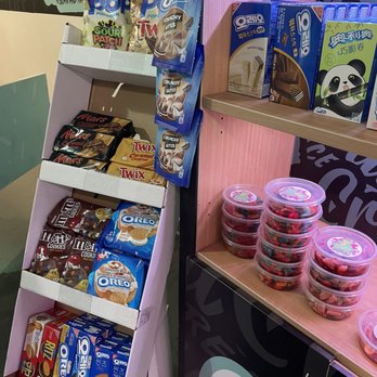 Cravings Ice Cream - Ice Cream & Frozen Yogurt Near Me - Bellflower, California