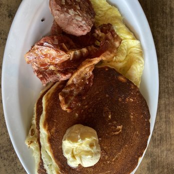 Miz Zip's - Gringo - American Near Me - Flagstaff, Arizona
