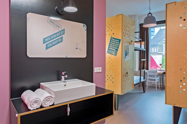 Stayokay Utrecht Center by null