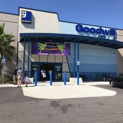 Goodwill Superstore - Front store