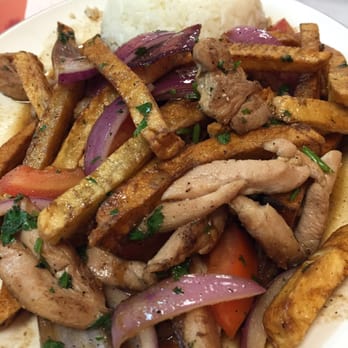 Machu-Picchu Peruvian Restaurant - Lomo saltado de pollo - Peruvian Near Me - Van Nuys, California
