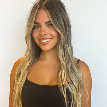 The Beach Vibe Salon - Hair Salons Near Me - Honolulu, Hawaii The Beach Vibe Salon - Hair Salons Near Me - Honolulu, Hawaii