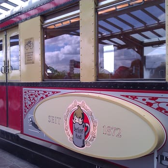 Die Ess-Bahn - indoor seating on the S bahn - Fast Food Near Me - Berlin, BE