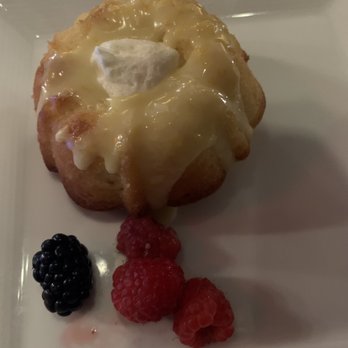 Mitchell's Steakhouse - Cake - Steakhouses Near Me - Columbus, Ohio
