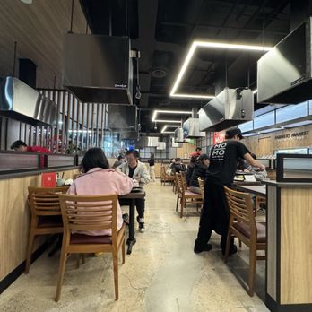Mo Mo Paradise - Seating - Hot Pot Near Me - Irvine, California