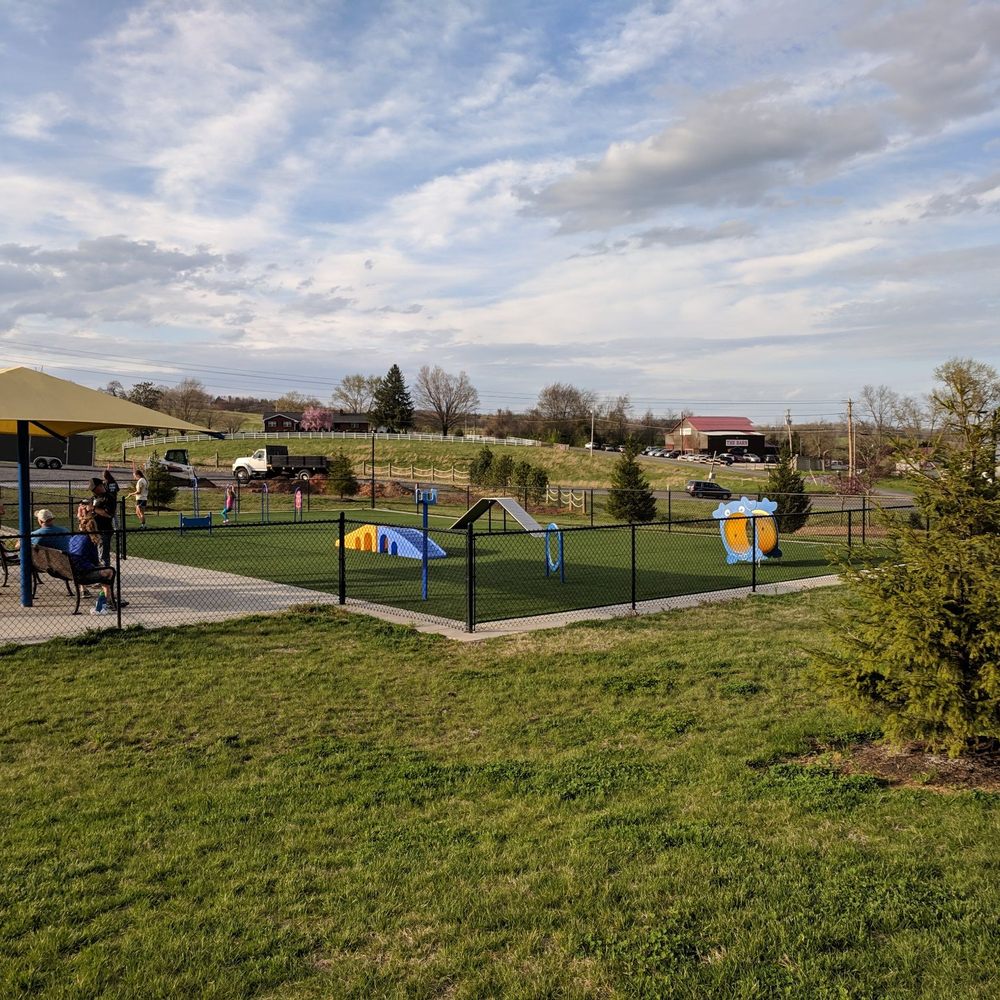 Anchor Down RV Resort - Dog park - RV Parks Near Me - Dandridge, Tennessee