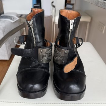 Serrano's Shoe Repair - leather harley davidson boot- zipper replacement. (left is OG, right is replaced zipper) - Shoe Repair Near Me - Chicago, Illinois Serrano's Shoe Repair - leather harley davidson boot- zipper replacement. (left is OG, right is replaced zipper) - Shoe Repair Near Me - Chicago, Illinois